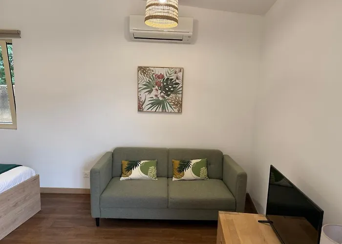 Grand Hyper Centre Porto-vecchio * Porto-Vecchio (Corsica)